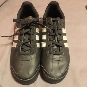 Adidas Samoa Sneakers Size 8